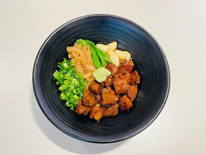 돼지목살스테이크덮밥