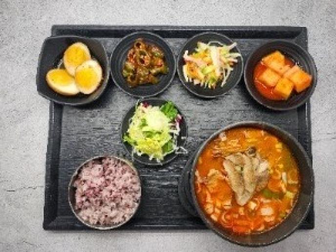 돼지수육해장국