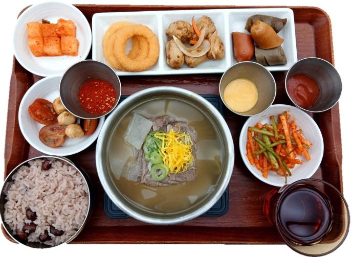 나주식곰탕(Beef Bone Soup)