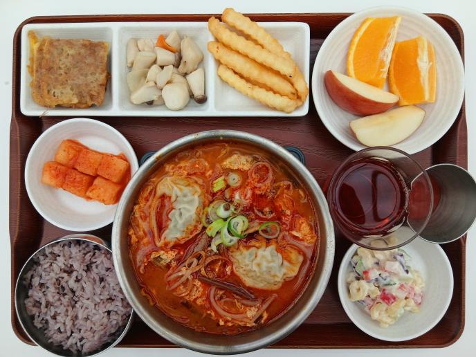 육개장(Spicy Beef Soup)