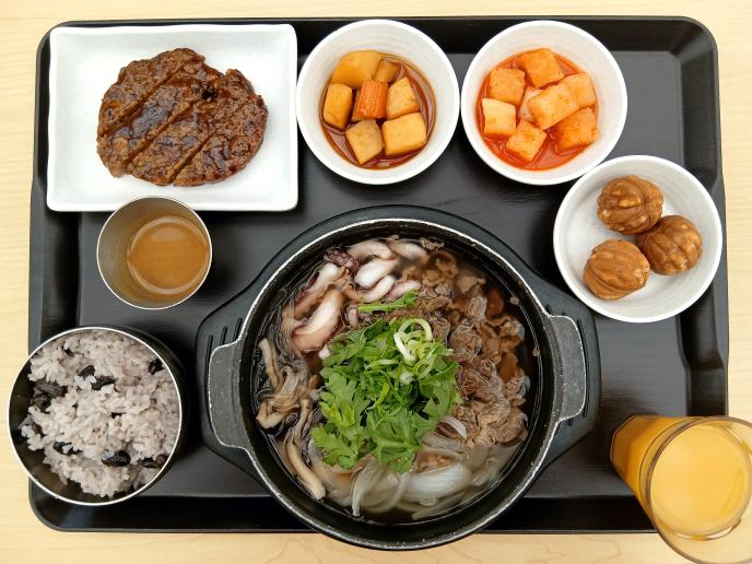 불낙전골(Bulgogi and Small Octopus Hot Pot)