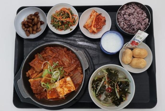 [블루]삼겹살묵은지찜