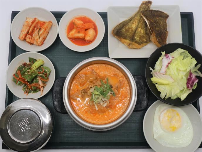 [콩비지찌개]+아메리칸조식