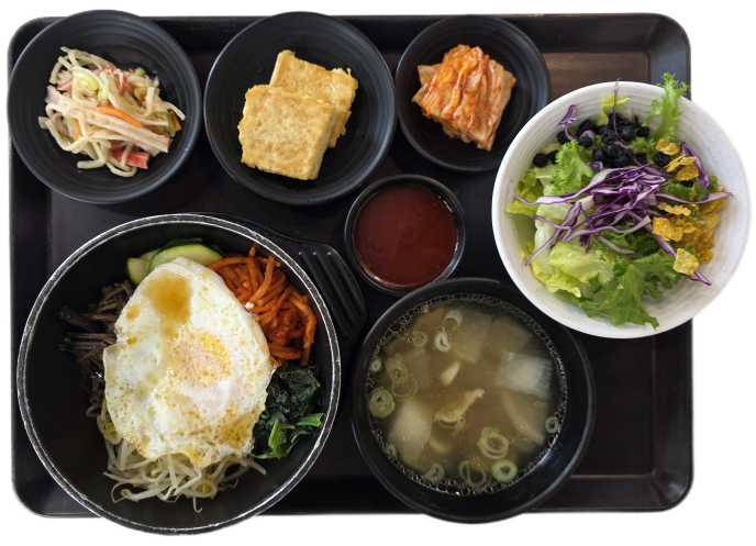 뚝배기비빔밥(Bibimbab in stone pot)