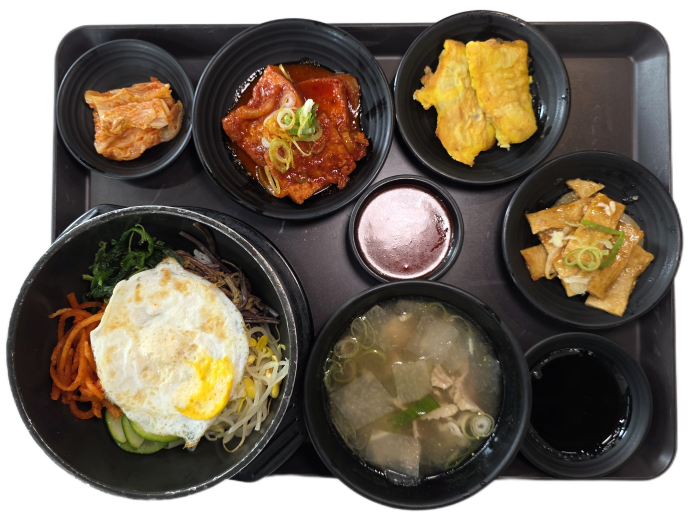 뚝배기비빔밥(Bibimbab in stone pot)