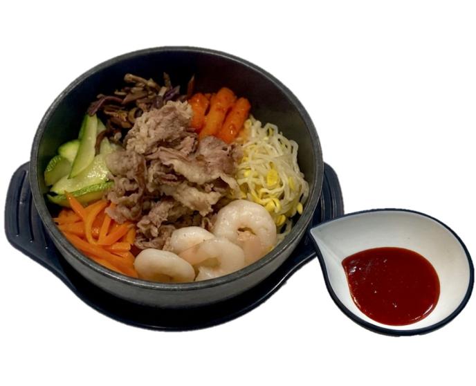 차돌삼합돌솥비빔밥<br>(차돌박이,새우,더덕)