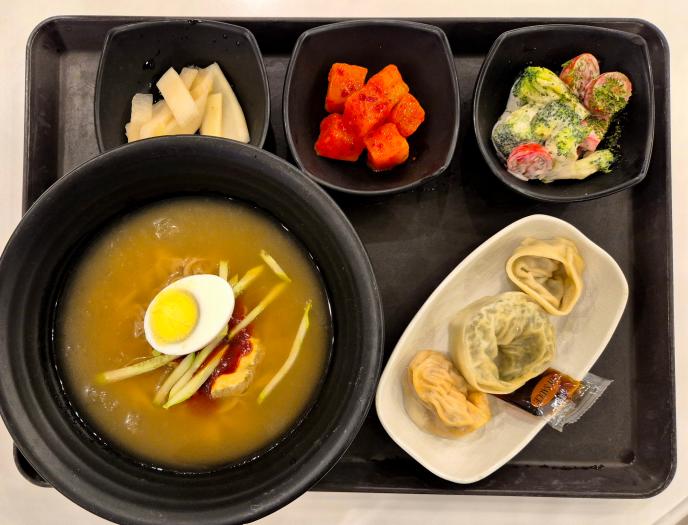 물냉면