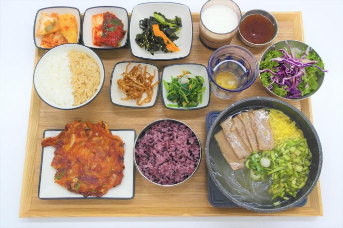 닭고기솥밥