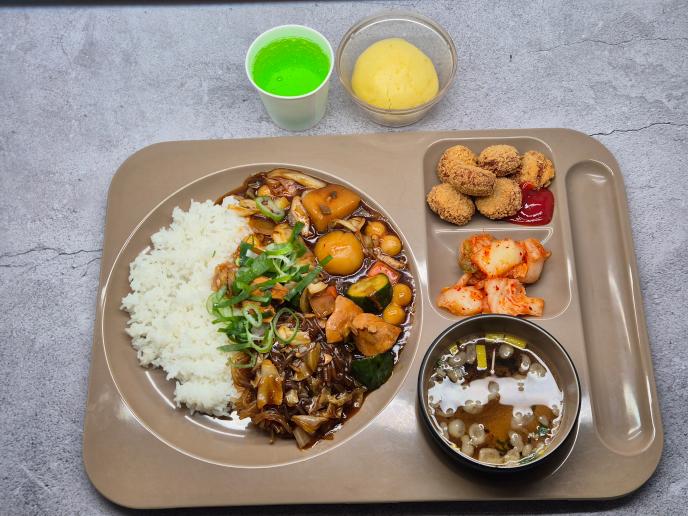 찜닭덮밥