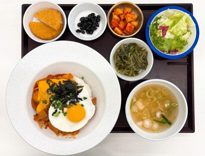 치즈부대덮밥&계란후라이